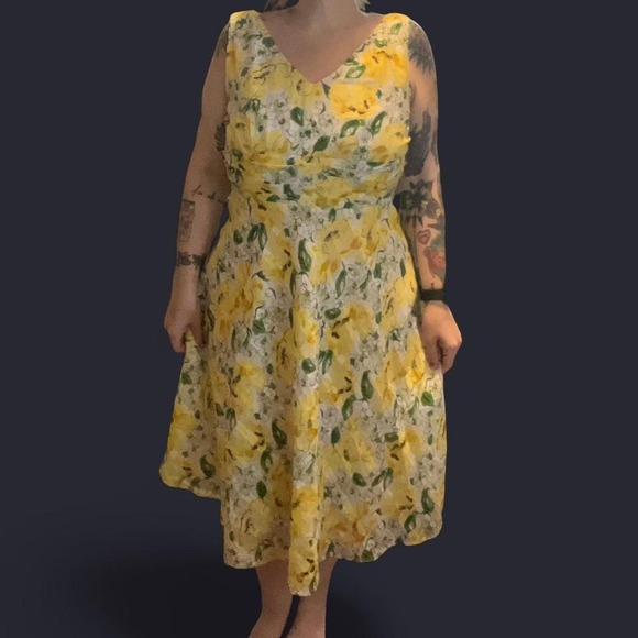 Yellow floral Vintage Robbie Bee - Picture 1 of 2